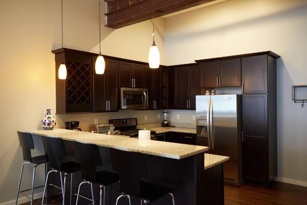 2Br 2Ba Loft In Historic Downtown Kc 호텔 캔자스시티 외부 사진